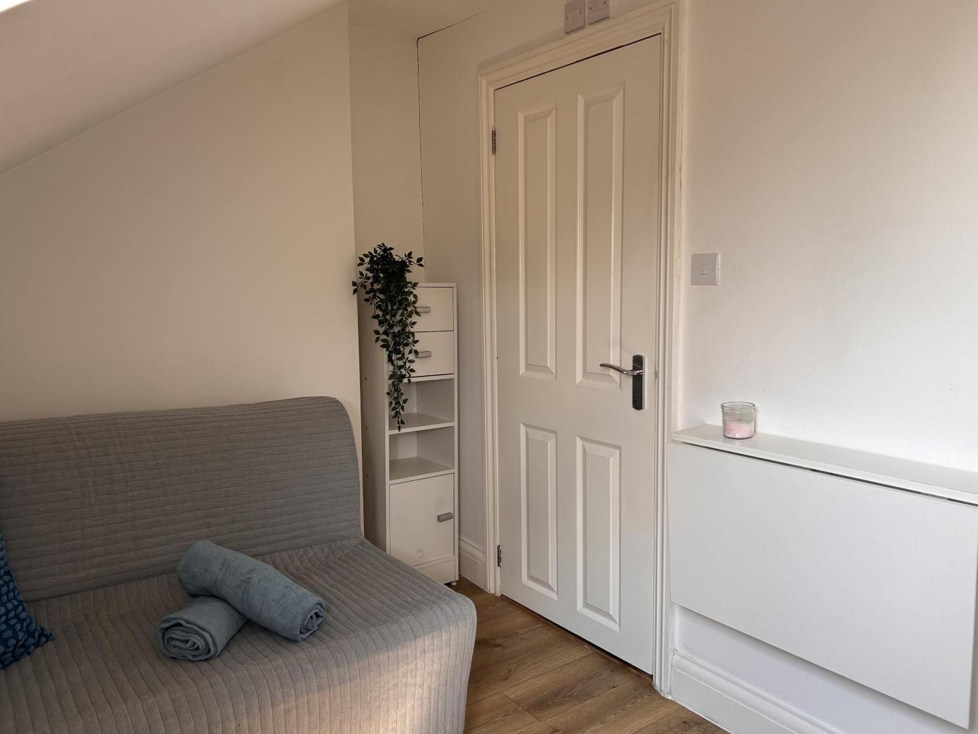 London Studio Stays London